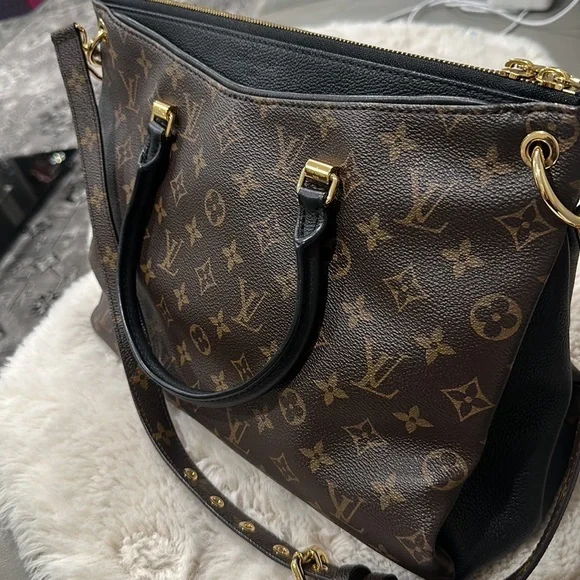 Authentic limited edition discontinued Louis Vuitton Pallas MNG Full NOIR - Picture 4 of 17